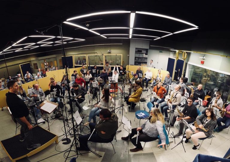 40E9965A-EE4D-4A6D-B22B-F566F3F3E881