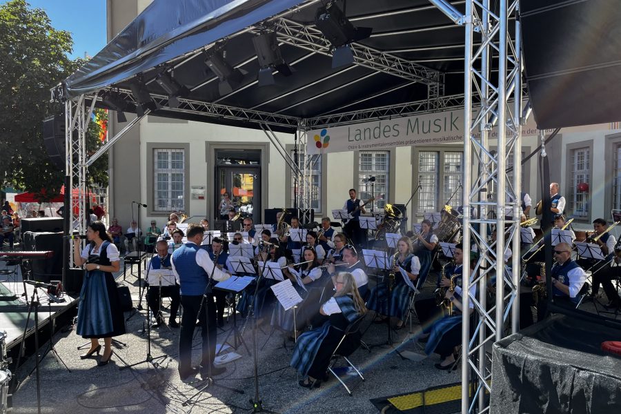 5A341B9C-5AE8-4625-A3CC-B7B4AE1768DC