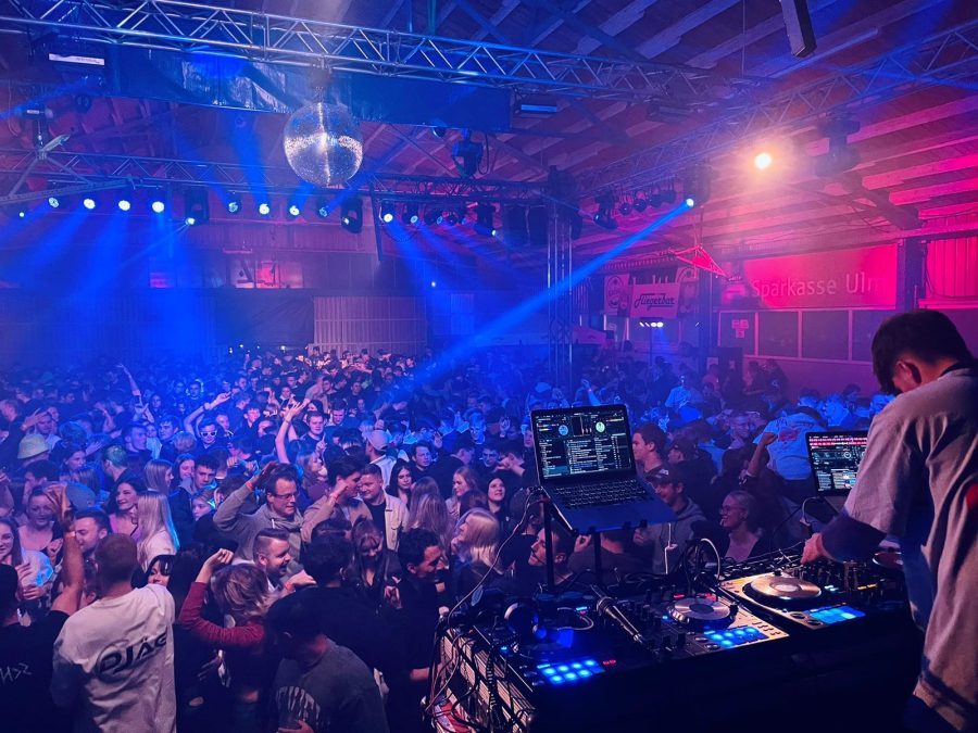 D186C8C6-9C07-425C-9B82-60FACEC2E283